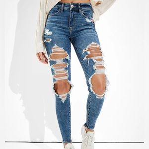 AE Ne(x)t Level Ripped High-Waisted Jegging. Pre-owned